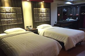Grand Pink Hotel Hat Yai