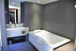 Grand Pink Hotel Hat Yai