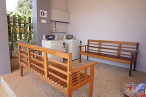 Chompu Nakarin Apartment