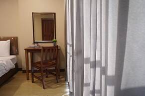 Chompu Nakarin Apartment