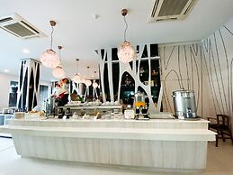 Grand Hill Resort and Spa