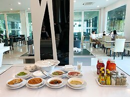 Grand Hill Resort and Spa