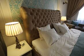 Blueberry Apartments