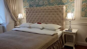 Blueberry Apartments