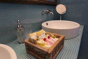 Blueberry Apartments