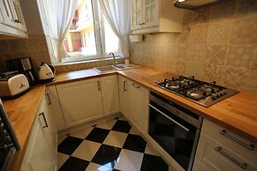 Blueberry Apartments