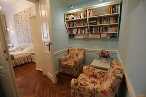 Blueberry Apartments