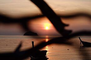 Adang Sea Divers & Eco Lodge Koh Lipe