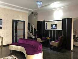 Sparklyn Hotels & Suites