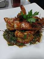 Sparklyn Hotels & Suites