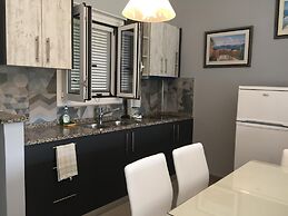 Ionion Beach Apartment Hotel