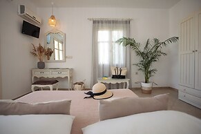 Maria's Rooms & Studios