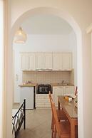 Maria's Rooms & Studios