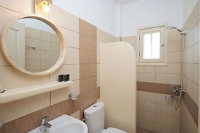 Maria's Rooms & Studios