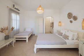 Maria's Rooms & Studios