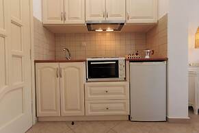 Maria's Rooms & Studios