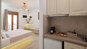 Maria's Rooms & Studios