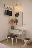 Maria's Rooms & Studios