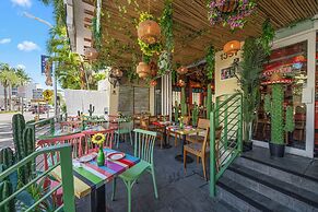 Rock Apartments by Lowkl