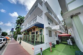 Rock Apartments by Lowkl