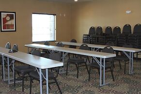 Cobblestone Hotel & Suites – Devils Lake