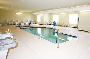 Cobblestone Hotel & Suites – Devils Lake