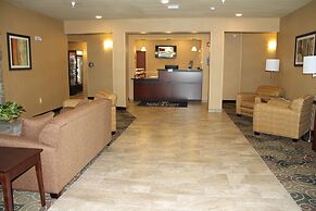 Cobblestone Hotel & Suites – Devils Lake