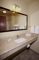 Cobblestone Hotel & Suites – Devils Lake