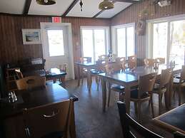 Salmon River Country Inn