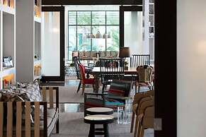 Kimpton Seafire Resort + Spa by IHG