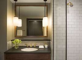 Kimpton Journeyman Hotel by IHG