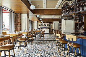 Kimpton Journeyman Hotel by IHG