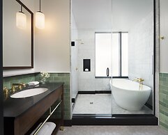 Kimpton Journeyman Hotel by IHG