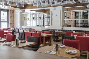 Kimpton Journeyman Hotel by IHG