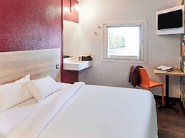 hotelF1 Paris Gennevilliers