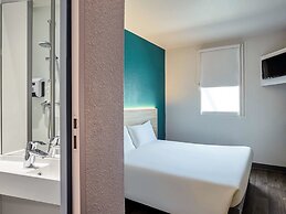 hotelF1 Paris Gennevilliers