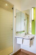 ibis budget Courbevoie Paris la Defense 1