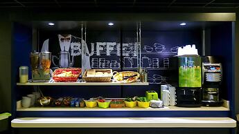 ibis budget Courbevoie Paris la Defense 1