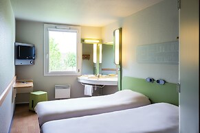 ibis budget Courbevoie Paris la Defense 1