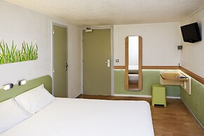ibis budget Courbevoie Paris la Defense 1