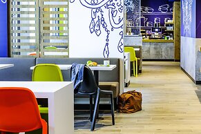 ibis budget Courbevoie Paris la Defense 1