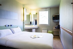 ibis budget Courbevoie Paris la Defense 1
