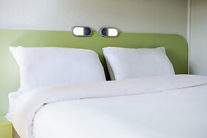 ibis budget Courbevoie Paris la Defense 1