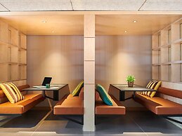 greet Hotel Paris porte de la Chapelle - Aréna