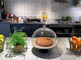 greet Hotel Paris porte de la Chapelle - Aréna