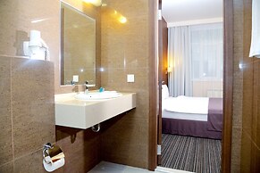 Park Wood Hotel