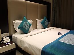 OYO 2617 Hotel Samrat Heavens