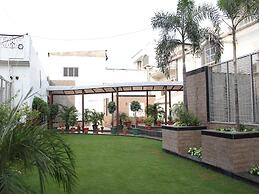 OYO 2617 Hotel Samrat Heavens