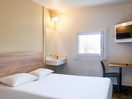 hotelF1 Cholet
