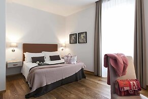 Giuturna Boutique Hotel